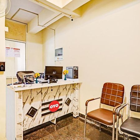 Oyo Happy Stay Hotels ไฮเดอราบัด ภายนอก รูปภาพ