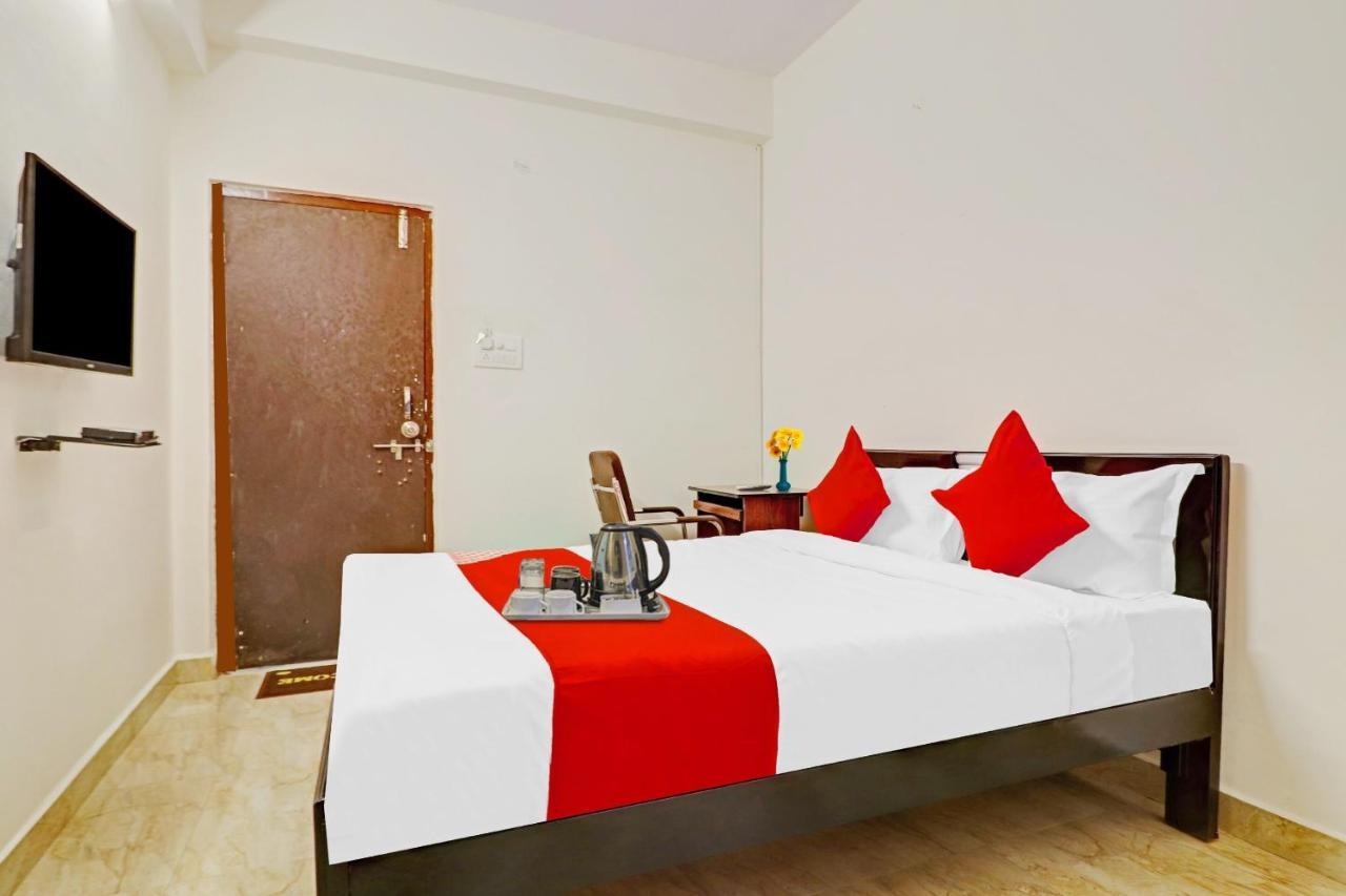 Oyo Happy Stay Hotels ไฮเดอราบัด ภายนอก รูปภาพ