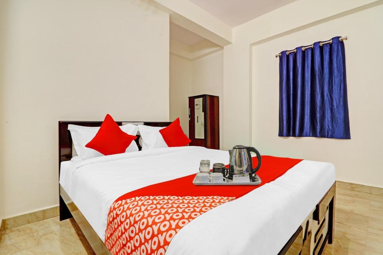 Oyo Happy Stay Hotels ไฮเดอราบัด ภายนอก รูปภาพ